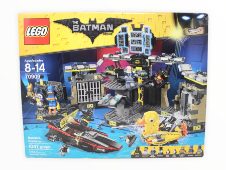 Retired Set 70909 The LEGO Batman Movie Batcave Break-in Discount